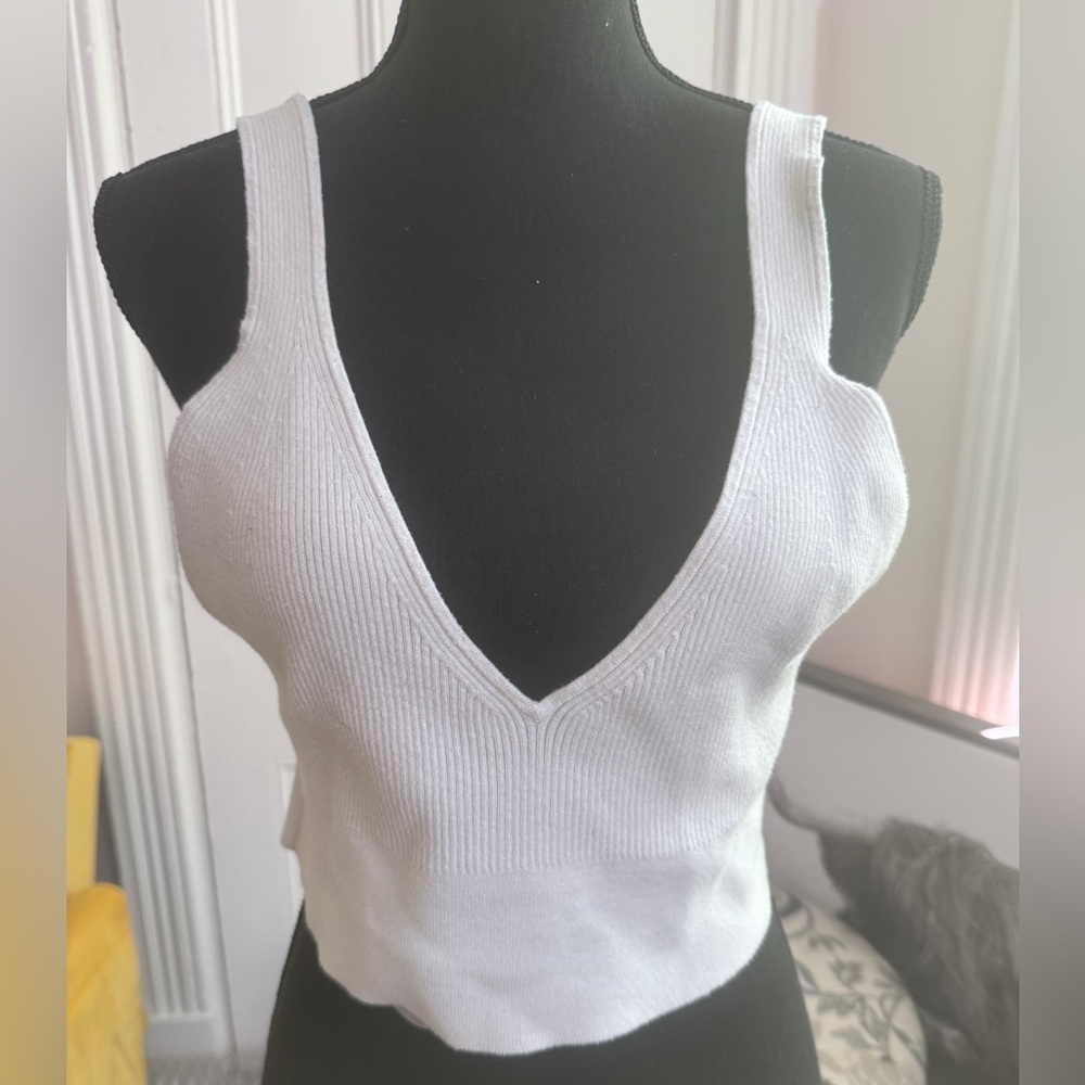White Ribbed Knit Crop Top